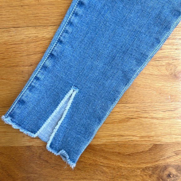 Frame Denim Jeans Le Skinny de Jeanne with front split - Picture 5 of 8